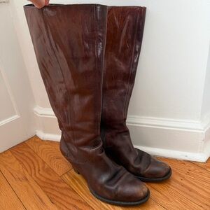 Born Brown Distressed Leather Knee High Women’s Riding Boots Size 9.5